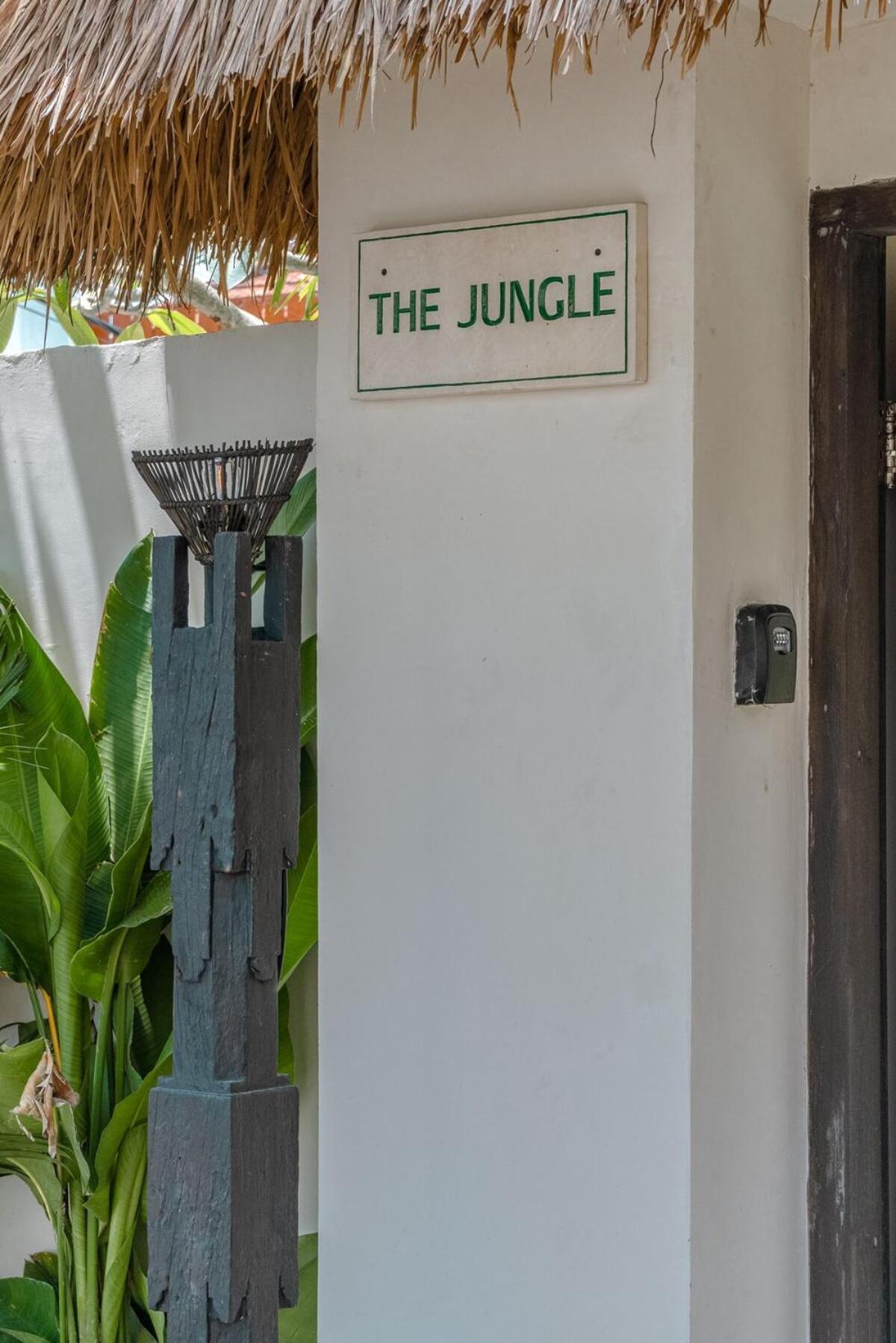 The Jungle - Luxurious & Tropical Concept - 3Br - Central Canggu Екстер'єр фото