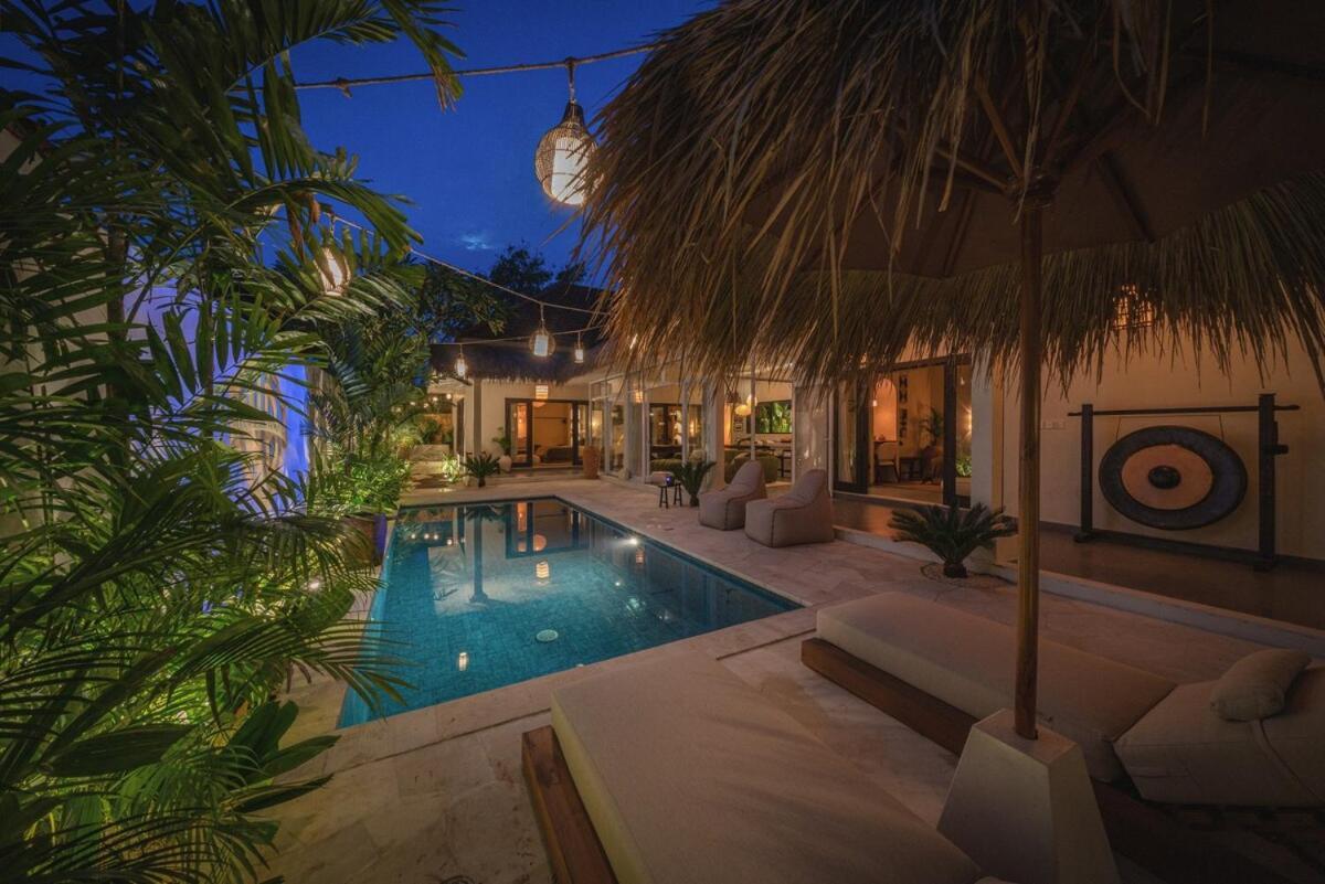 The Jungle - Luxurious & Tropical Concept - 3Br - Central Canggu Екстер'єр фото