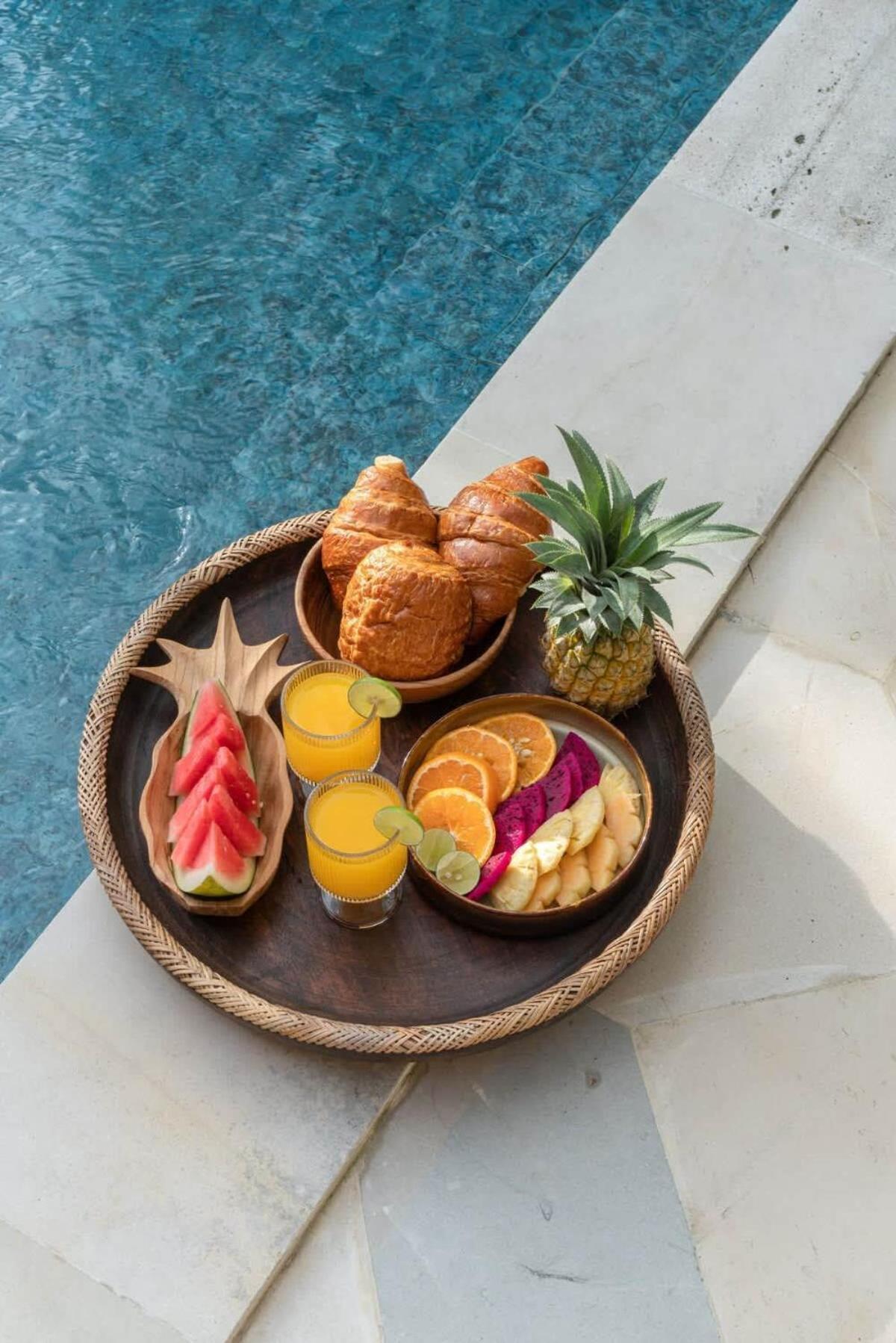 The Jungle - Luxurious & Tropical Concept - 3Br - Central Canggu Екстер'єр фото