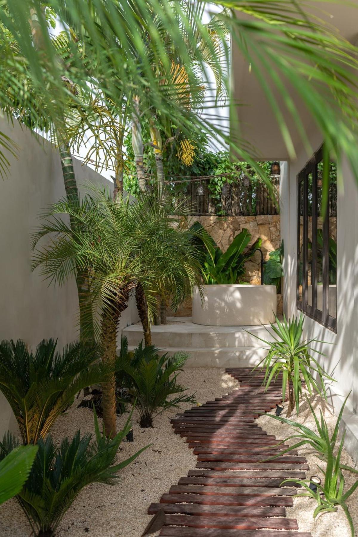 The Jungle - Luxurious & Tropical Concept - 3Br - Central Canggu Екстер'єр фото